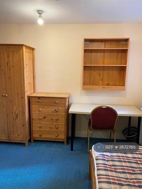 1 bedroom in Brook Drive, Sheffield, S3 (#2672765)