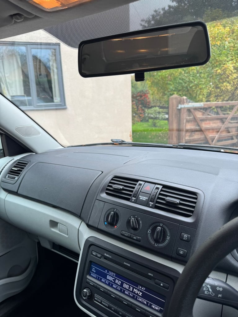 Skoda, FABIA, Estate, 2011, Manual, 1199 (cc), 5 doors