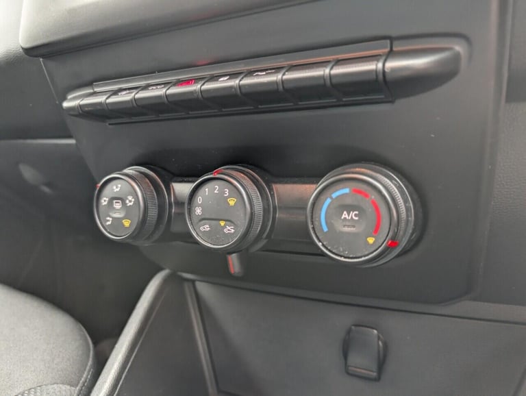 2021 Dacia Duster 1.0 TCe Comfort SUV 5dr Petrol Manual Euro 6 (s/s) (90 ps) PARKING CAMERA+C HAT...