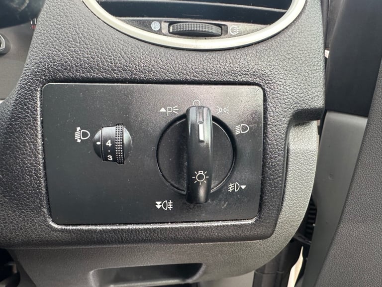FORD FOCUS 1.8 Style 5d Manual | ULEZ COMPLIANT | HPI CLEAR | 2 KEYS