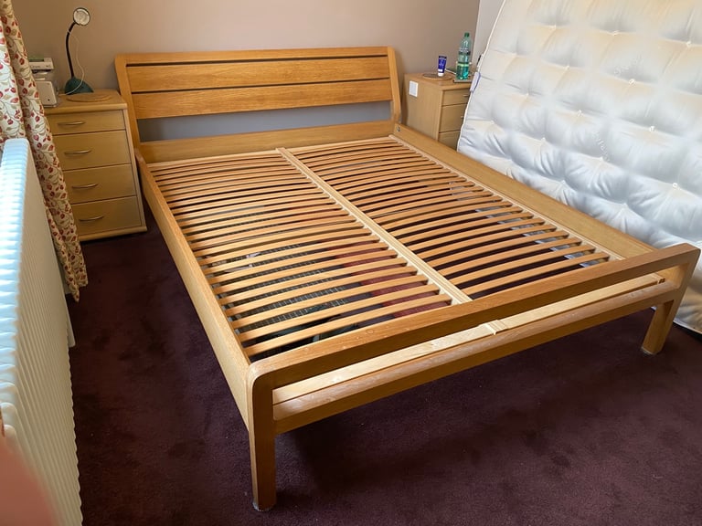 image for Habitat ‘Radius’ king-size bed frame - solid oak