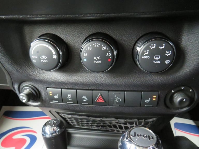 2014 Jeep Wrangler 2.8 CRD Overland 4dr Auto CONVERTIBLE DIESEL Automatic