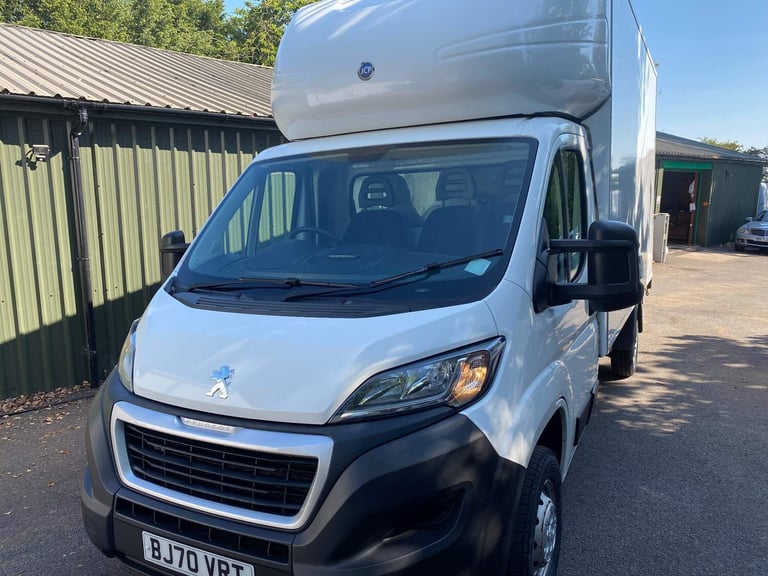 2020 Peugeot Boxer 2.2 BlueHDi 335 Built for Business L4 Euro 6 (s/s) 3dr CHASSIS CAB Diesel Manual