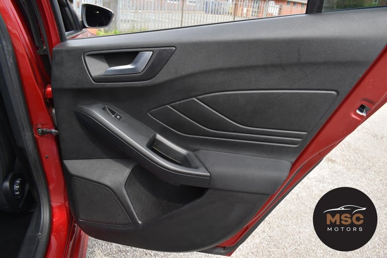 2018 Ford Focus 1.0T EcoBoost ST-Line Hatchback 5dr Petrol Manual Euro 6 (s/s) (125 ps) Hatchback...