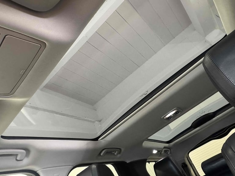 2019 Land Rover Discovery SD V6 Anniversary Edition SUV Diesel Automatic