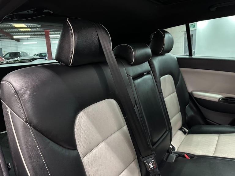 2017 Kia Sportage 1.6 T-GDi GT-Line S SUV 5dr Petrol DCT AWD Euro 6 (174 bhp) ESTATE Petrol Autom...