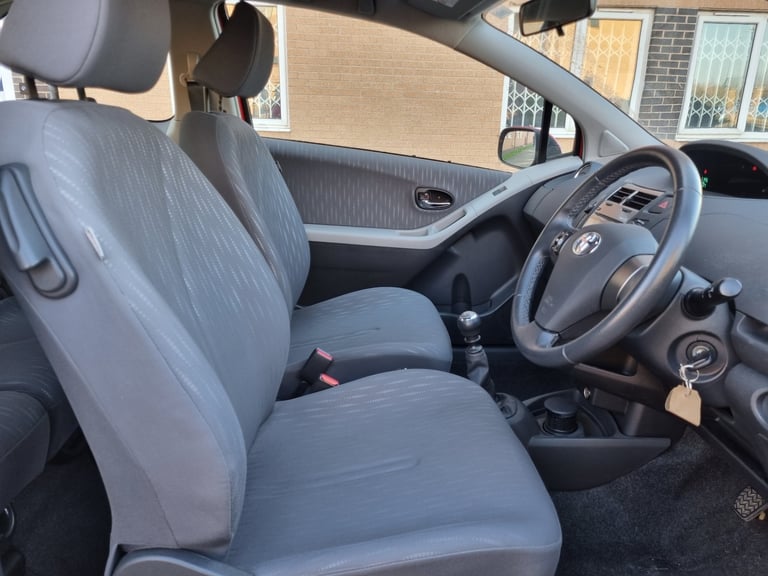 2009 Toyota Yaris 1.33 VVT-i TR 3dr [6] HATCHBACK Petrol Manual