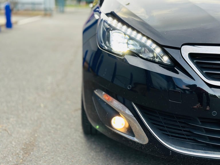 2015 Peugeot 308 1.2 PureTech Allure Euro 6 (s/s) 5dr HATCHBACK Petrol Manual
