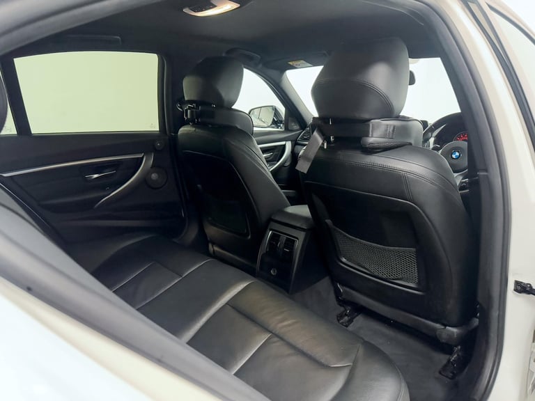 2019 BMW 3 Series 320i M Sport Shadow Edition Saloon SALOON Petrol Automatic