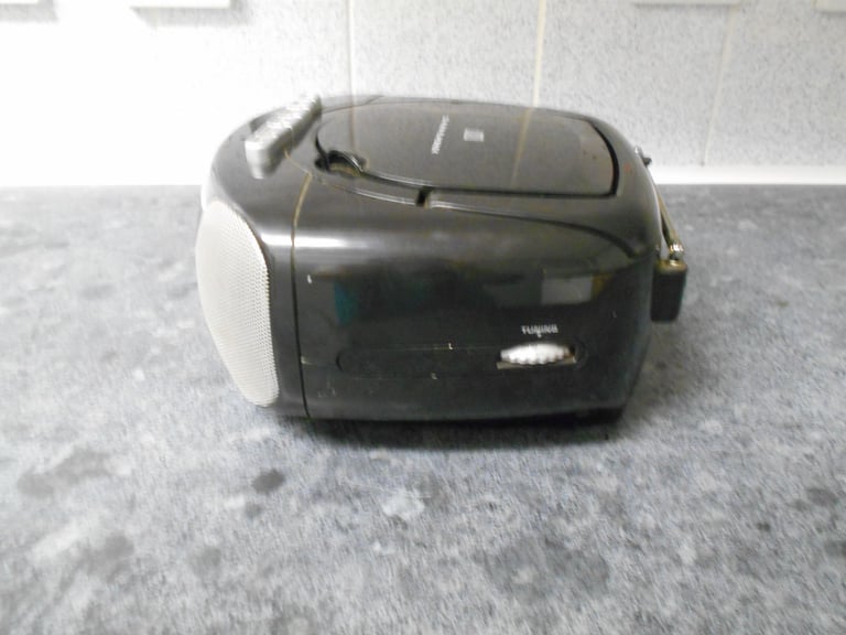 Tesco CD/Tape/Radio Portable Boombox (PLEASE READ)