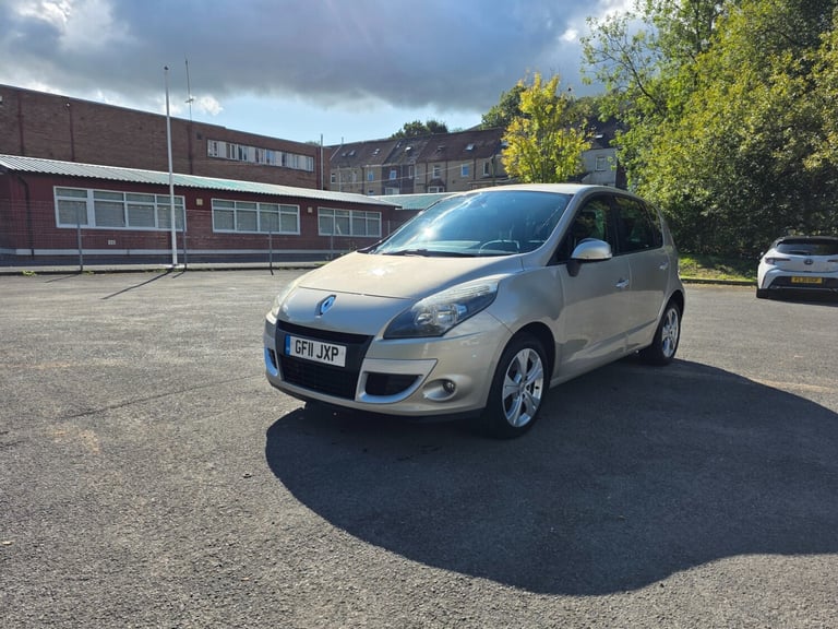 2011 Renault Scenic 1.5 dCi 110 Dynamique TomTom 5dr EDC MPV Diesel Automatic
