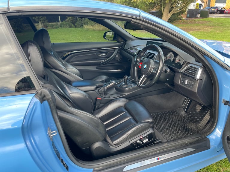 BMW, M4, Convertible, 2015, Semi-Auto, 2979 (cc), 2 doors