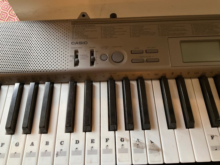 Casio electric keyboard 