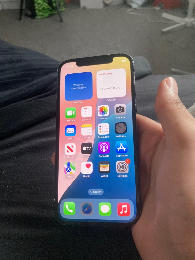 iPhone 12