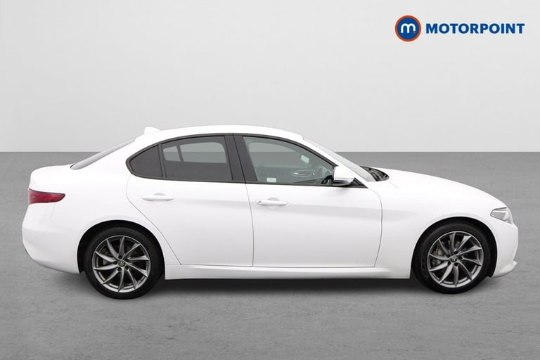 2022 Alfa Romeo Giulia 2.0 TB Sprint 4dr Auto Saloon Petrol Automatic