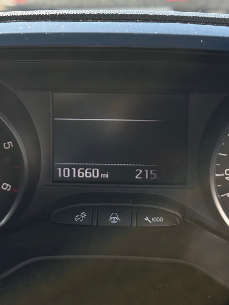 Peugeot, 208, Hatchback, 2015, Manual, 1560 (cc), 5 doors