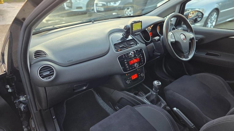 FIAT PUNTO 1.4 Easy Euro 6 (s/s) 5dr 2015