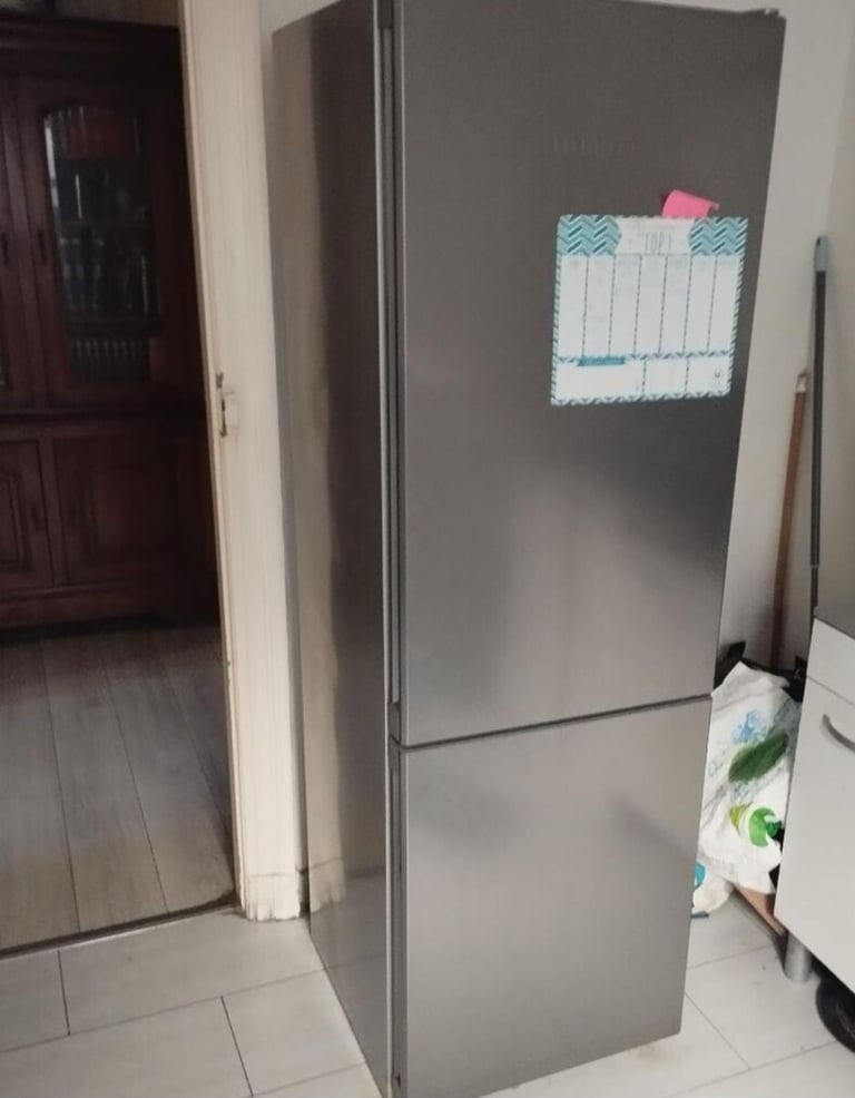 image for Fridge freezer frost free 