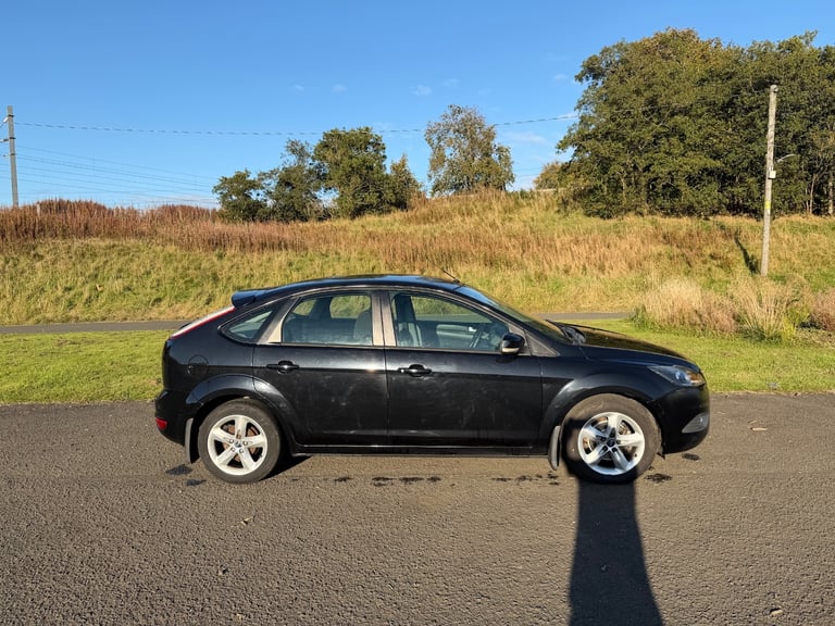 2010 Ford Focus 1.6 Zetec 5dr HATCHBACK Petrol Manual