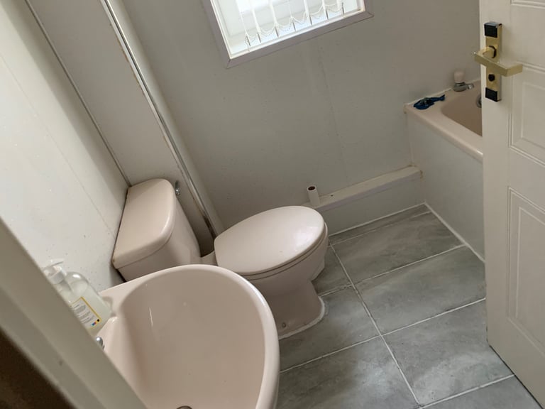 West End flat for rent 