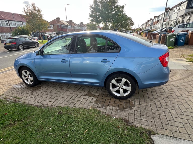 Skoda, RAPID, Hatchback, 2013, Manual, 1197 (cc), 5 doors