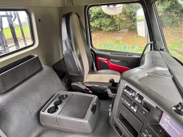 2018 18 Volvo FMX 420 E6 8x4 steel tipper Epsilon M125L crane& grab light bars 