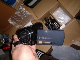 camcorder+24 megapix camera+SD card ..boxed complete like new