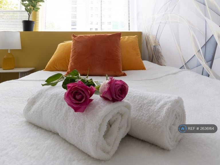 2 bedroom house in Enterprise House, Portsmouth, PO1 (2 bed) (#2636164)