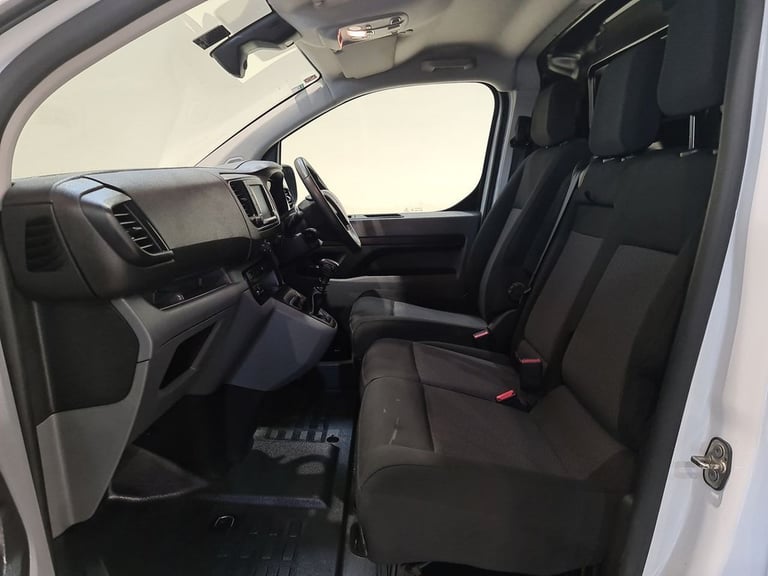 PEUGEOT EXPERT 1.5 BLUEHDI 1000 PROFESSIONAL PREMIUM 100 BHP MWB DIESEL