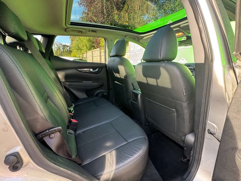 2016 Nissan Qashqai 1.6 Qashqai Tekna DiG-T 5dr SUV Petrol Manual