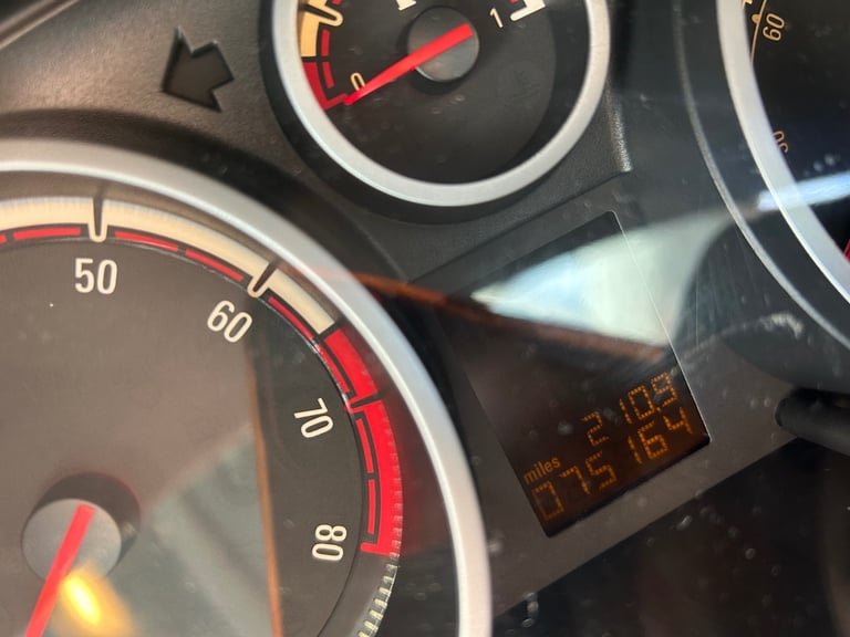 Vauxhall, CORSA, Hatchback, 2010, Manual, 1398 (cc),5 doors - Image 11