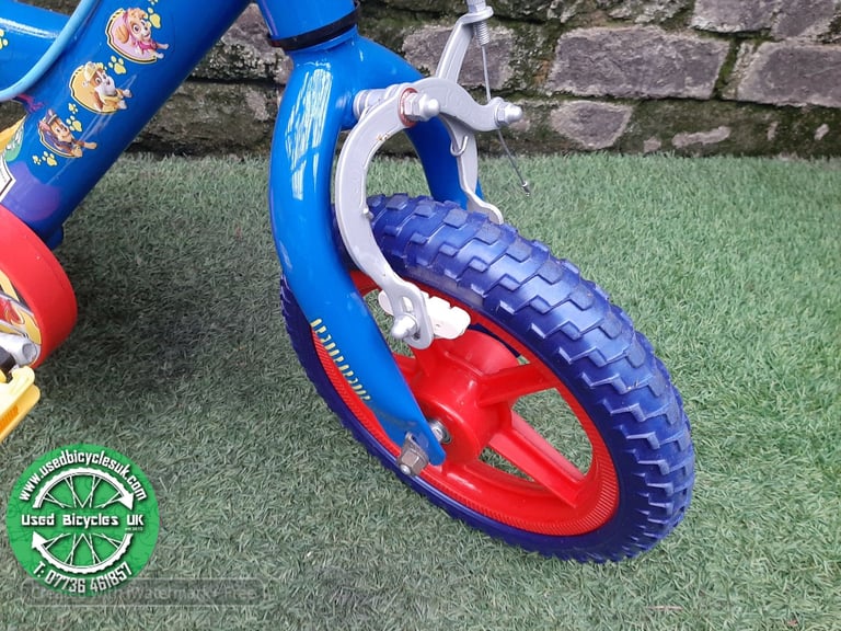 Age 2+ Paw Patrol kids first pedal bike with stabilisers. VVGC!