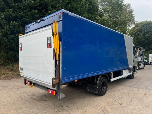 2019 19 DAF LF 180 Euro 6 20ft box DEL column tail-lift Auto