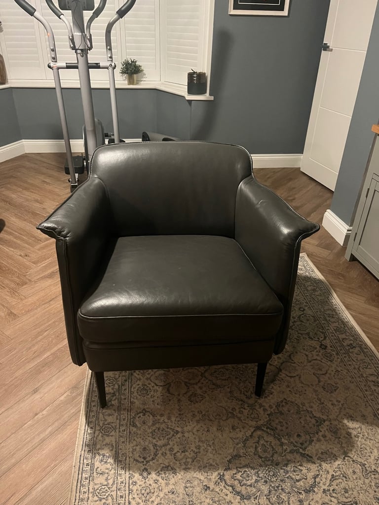 Leather armchair 