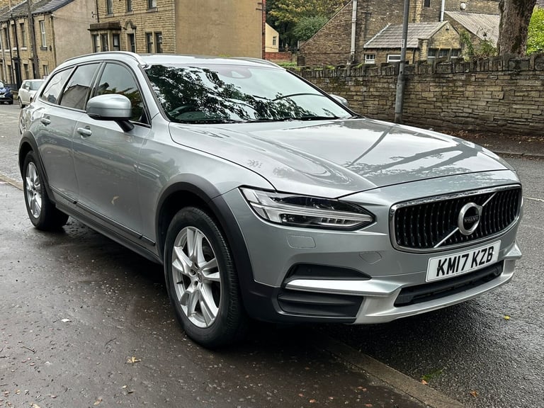 image for 2017 Volvo V90 2.0 D4 Cross Country 5dr AWD Geartronic ESTATE Diesel Automatic