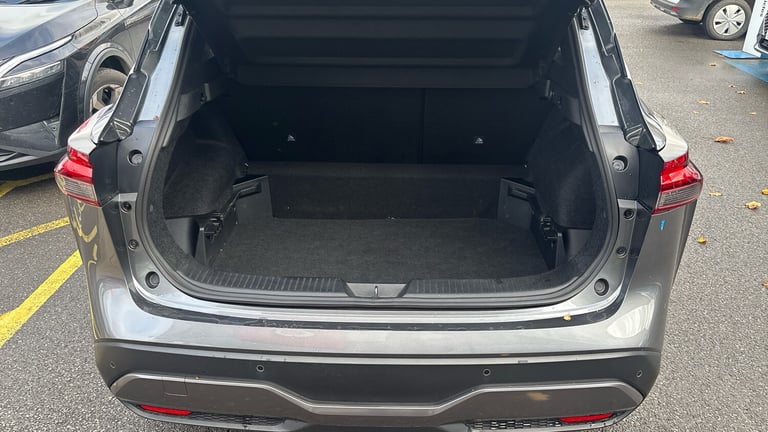 2022 Nissan Qashqai 1.3 DiG-T MH Tekna 5dr Petrol Hatchback Hatchback Petrol Manual