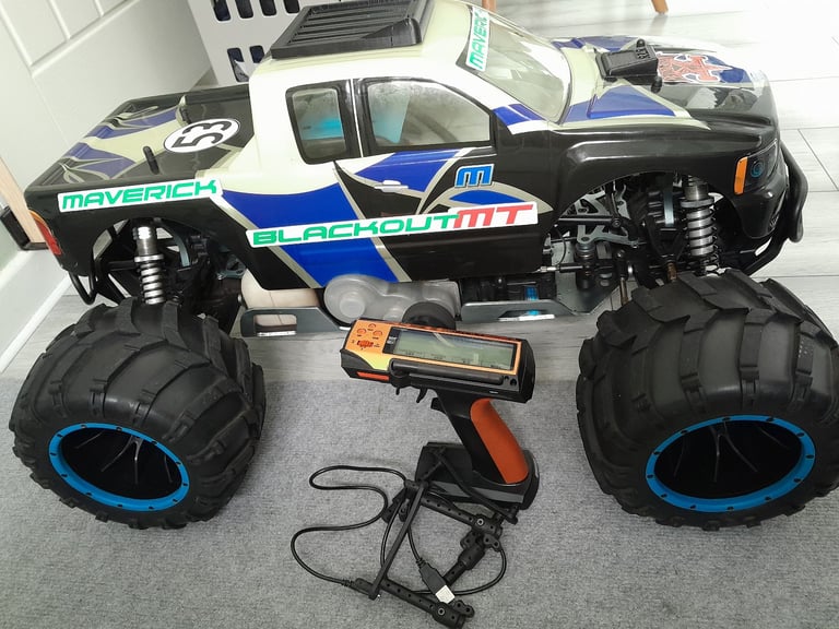Maverick blackout mt petrol rc monster truck 