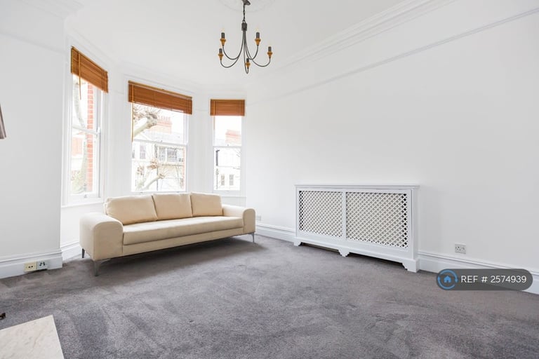 2 bedroom flat in Wymering Mansions, London, W9 (2 bed) (#2574939)