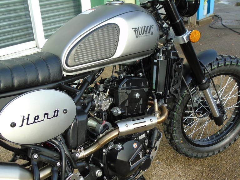 Bullit Bluroc Motorcycles Hero 250cc 2025 Brand New Retro Modern Scrambler 