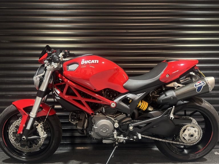 DUCATI MONSTER 796 Plus Termignoni Race Kit -Immaculate condition-Low Miles Red 