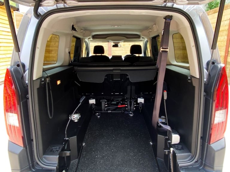 2022 Peugeot RIFTER HORIZON RS PLUS AU 5 Seat Auto Wheelchair Accessible Disabled Access Vehicle ...