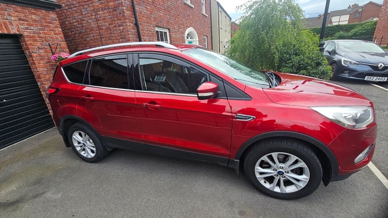 Ford, KUGA, Hatchback, 2017, Manual, 1498 (cc), 5 doors