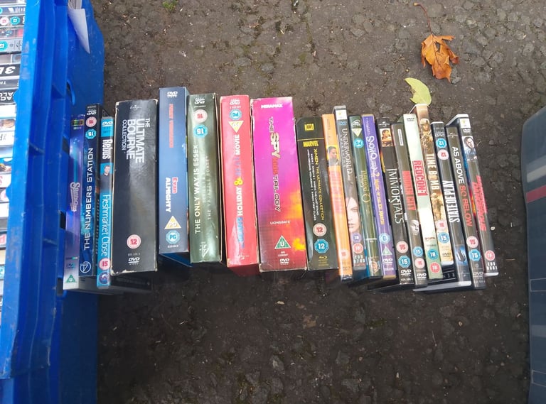 200 DVDS Blue Ray Playstation Games Xbox Games 