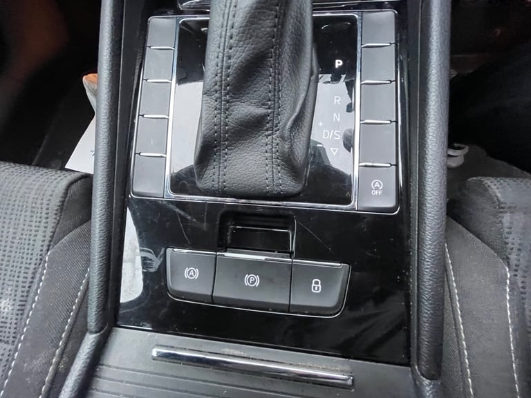 2017 Skoda Superb 2.0 TDI CR SE 5dr DSG ESTATE Diesel Automatic