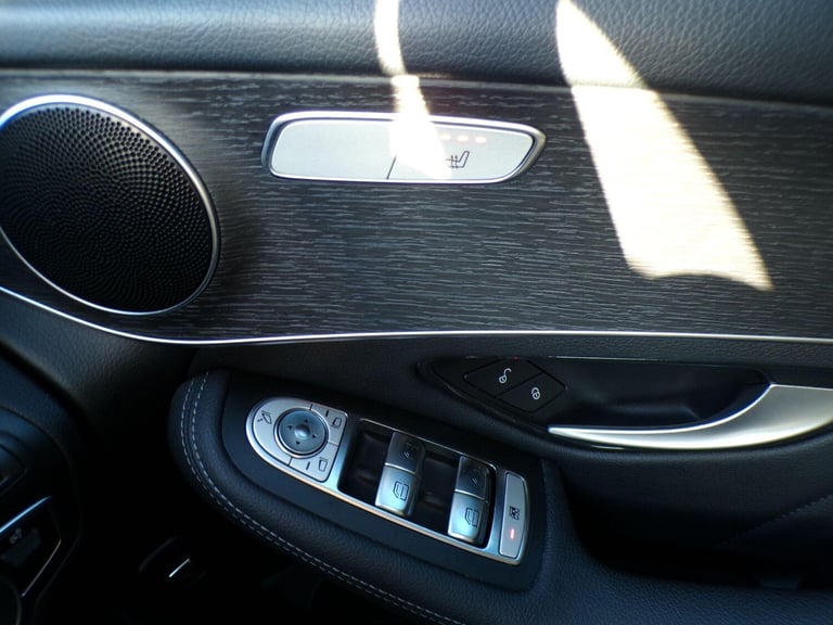 2020 Mercedes-Benz GLC 2.0 GLC300 MHEV AMG Line SUV 5dr Petrol G-Tronic+ 4MATIC Euro 6 (s/s) (272...