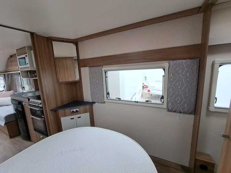 2021 Swift Vogue 580 Grande