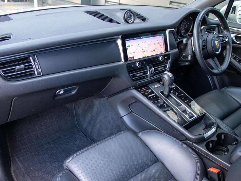 2023 Porsche Macan 5dr PDK ESTATE PETROL Automatic