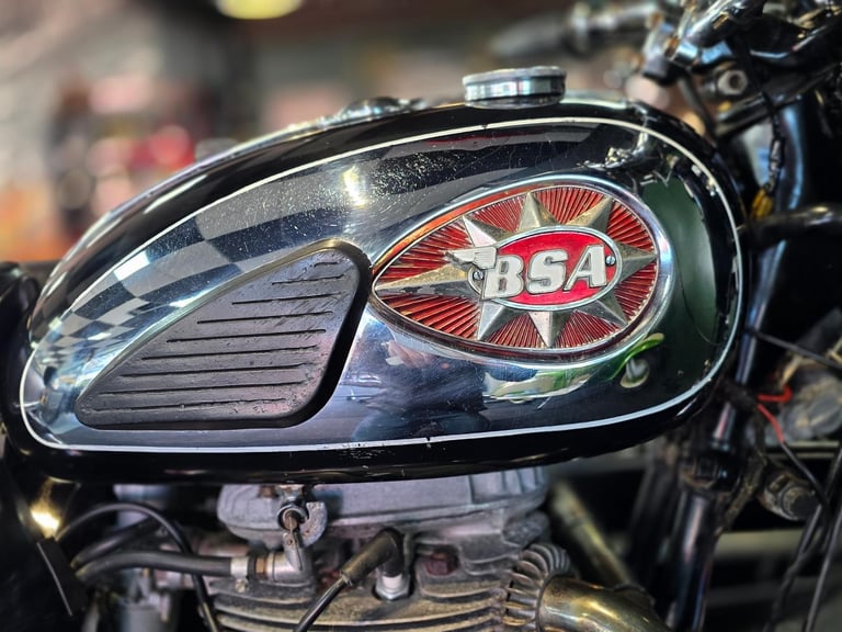1969 BSA THUNDERBOLT 650 GARRARD WATSONIAN SIDECAR BARN FIND