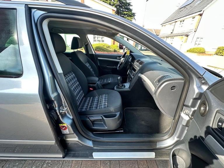 2013 Skoda Octavia 1.4 TSI SE Euro 5 5dr Petrol Manual