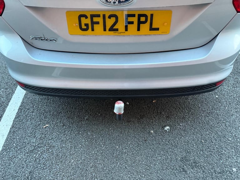  Ford Focus 1.6 Zetec Powershift Euro 5 5dr Petrol Automatic